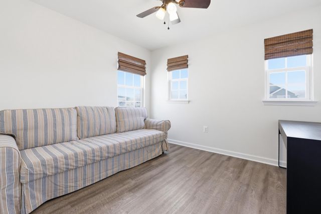 5319 HOLLEY OAK LN, Fredericksburg, VA 22407