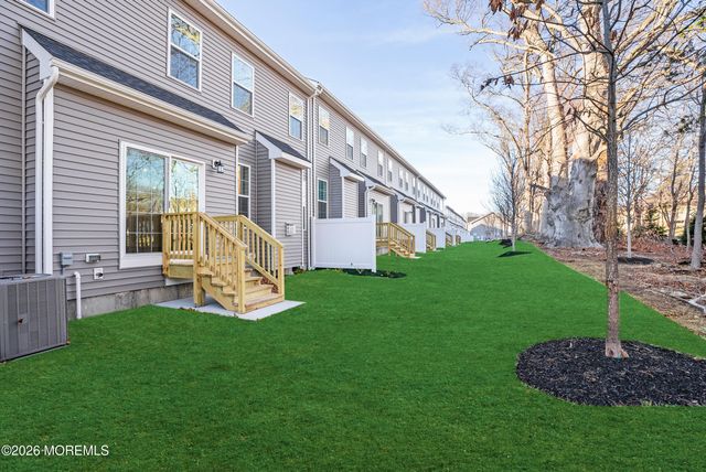 103 Woolley Court, Oakhurst, NJ 07755