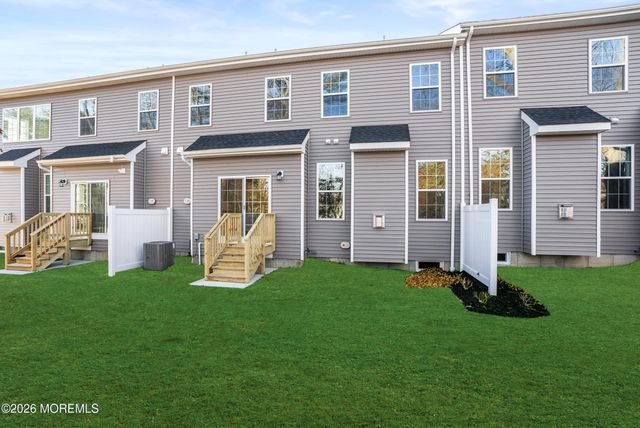 103 Woolley Court, Oakhurst, NJ 07755