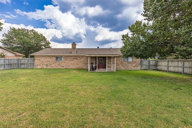 5708 Lynn Street, Greenville, TX 75402