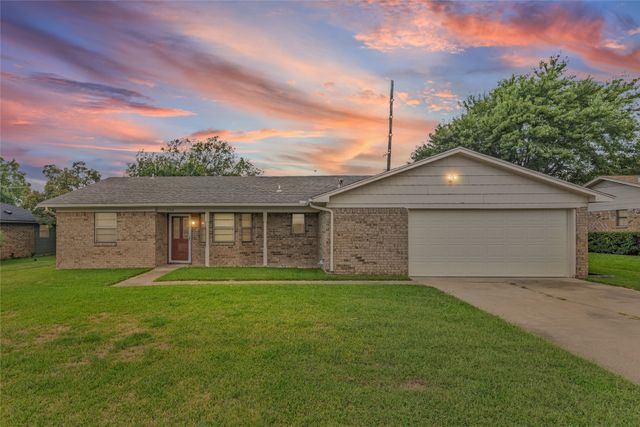 5708 Lynn Street, Greenville, TX 75402