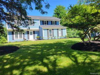 5791 Beauchamp Place, West Bloomfield, MI 48322