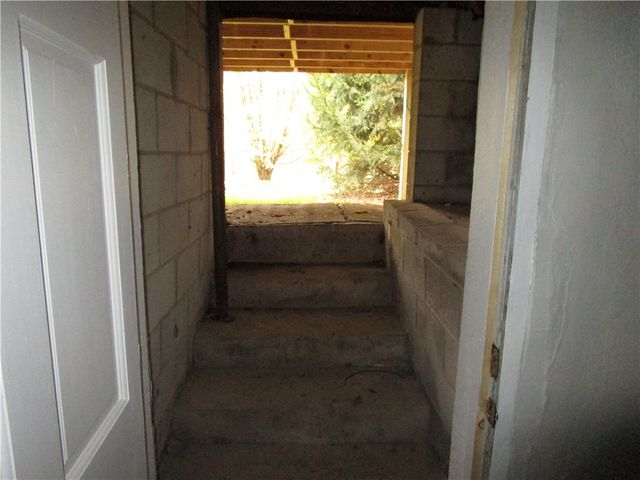 2019 Parkdale Ave., Hermitage, PA 16148