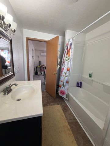 915 E Everett Ave, Spokane, WA 99207