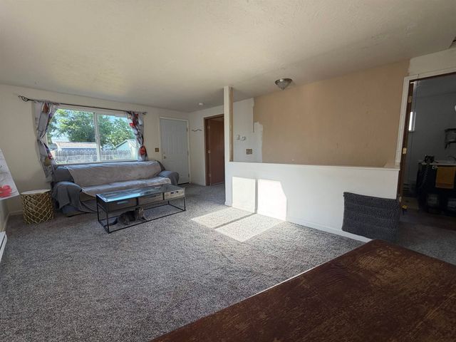 915 E Everett Ave, Spokane, WA 99207