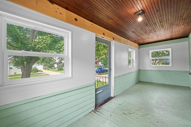 1209 Ellis STREET, Waukesha, WI 53186