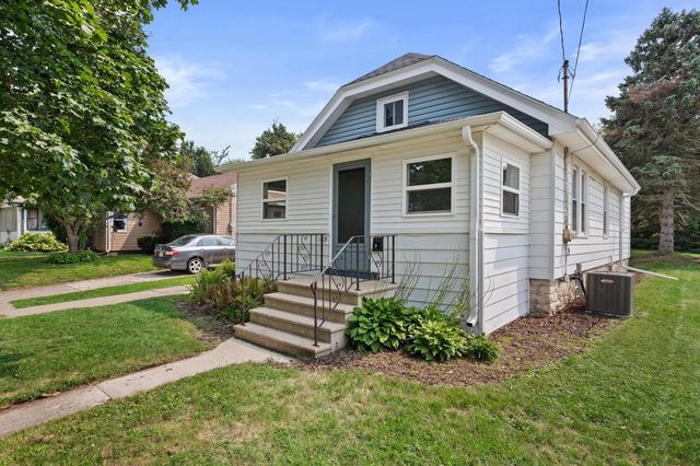 1209 Ellis STREET, Waukesha, WI 53186