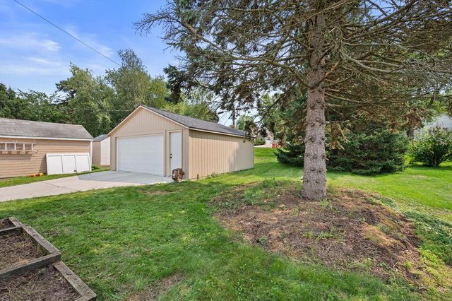 1209 Ellis STREET, Waukesha, WI 53186