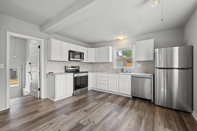 1209 Ellis STREET, Waukesha, WI 53186