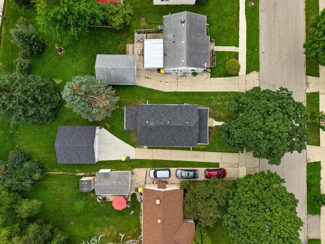 1209 Ellis STREET, Waukesha, WI 53186