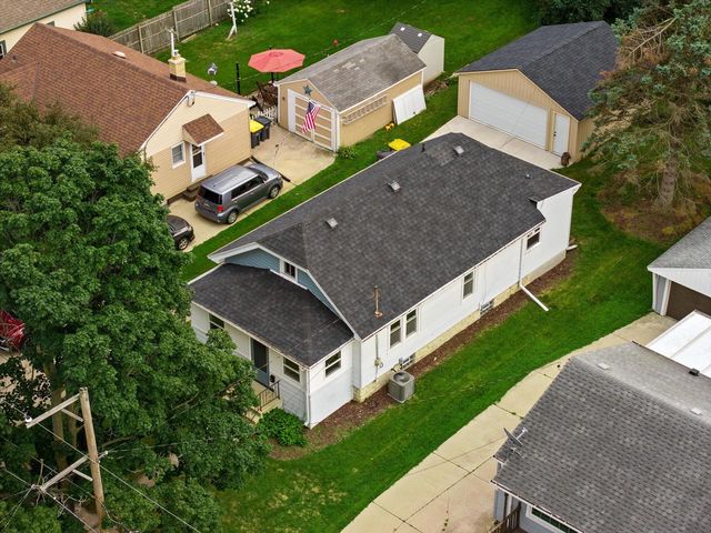 1209 Ellis STREET, Waukesha, WI 53186