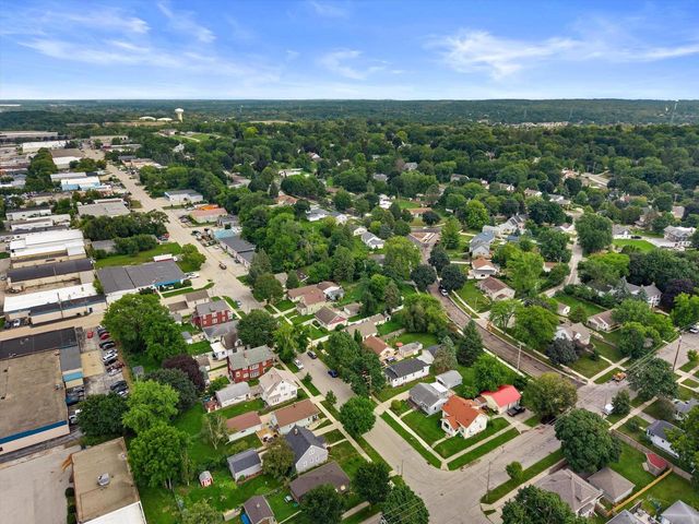 1209 Ellis STREET, Waukesha, WI 53186