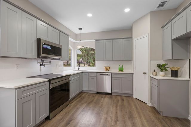 6709 Mossberg Drive, Plano, TX 75023