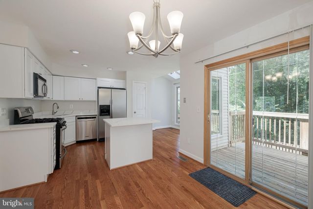 6110 JOUST LN, Alexandria, VA 22315