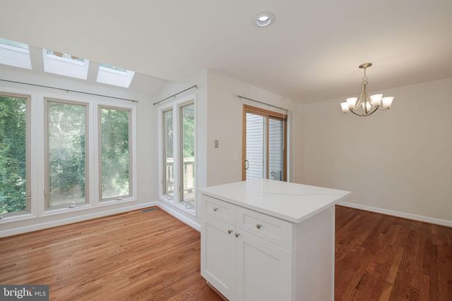 6110 JOUST LN, Alexandria, VA 22315