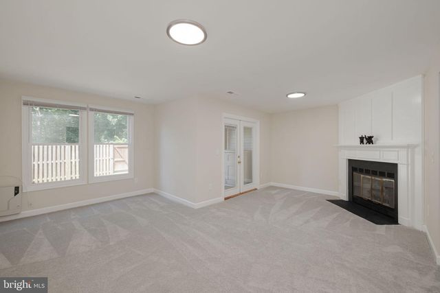 6110 JOUST LN, Alexandria, VA 22315