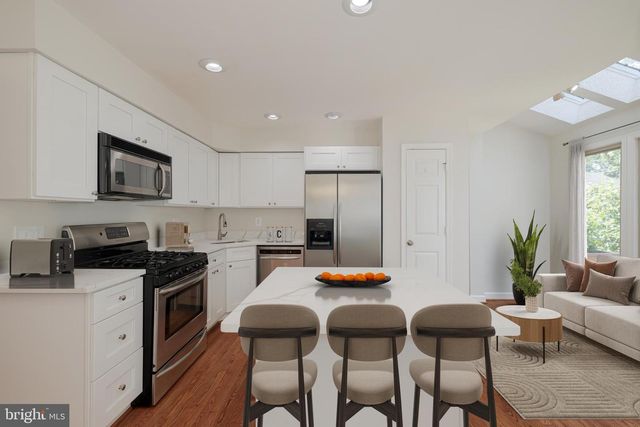 6110 JOUST LN, Alexandria, VA 22315