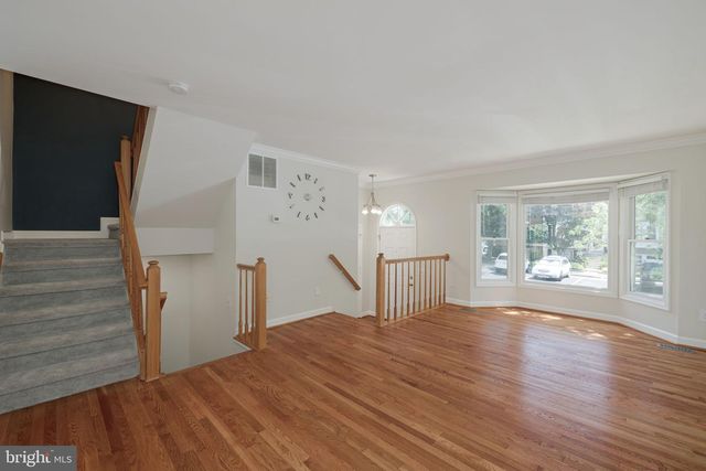 6110 JOUST LN, Alexandria, VA 22315
