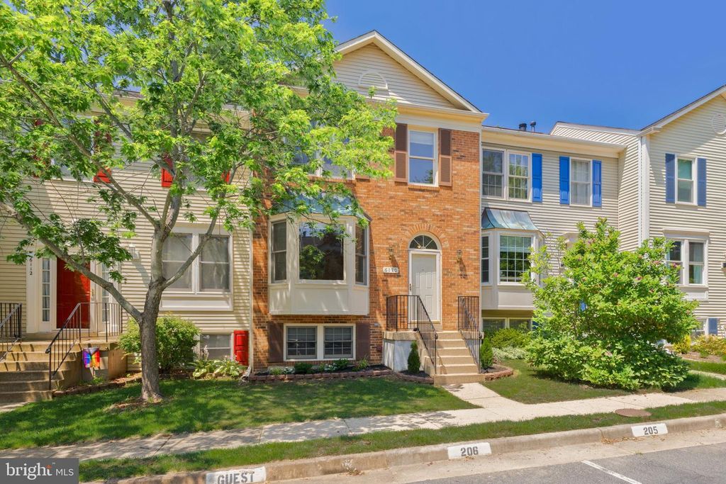 6110 JOUST LN, Alexandria, VA 22315