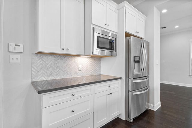 7705 Shannon Drive, Houston, TX 77055