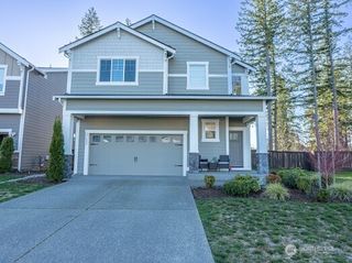 17622 Crossing Drive E, Puyallup, WA 98374