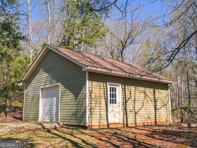 135 Fischer Spur Road, Newnan, GA 30265