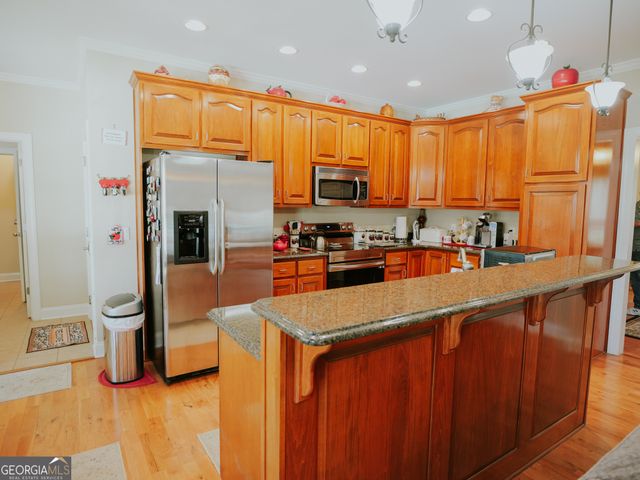 135 Fischer Spur Road, Newnan, GA 30265