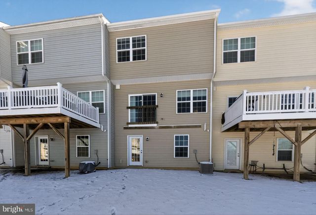 8 IRON GATE RD, Sicklerville, NJ 08081