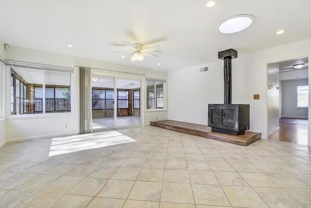 313 Oakberry Way, San Jose, CA 95123