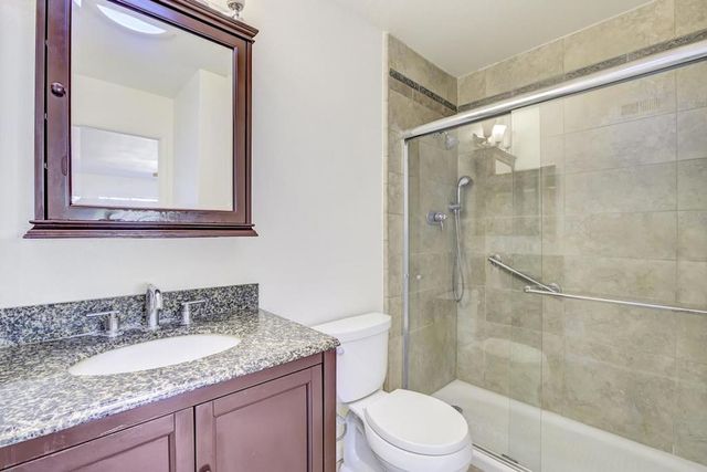 313 Oakberry Way, San Jose, CA 95123