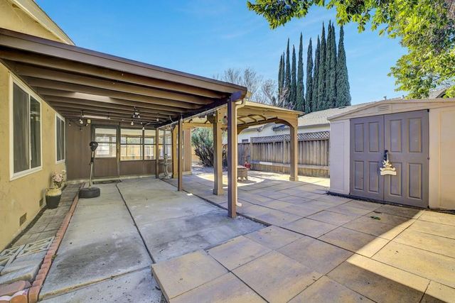 313 Oakberry Way, San Jose, CA 95123