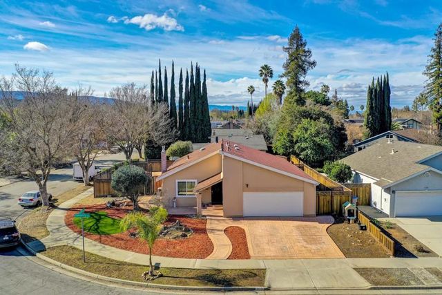 313 Oakberry Way, San Jose, CA 95123