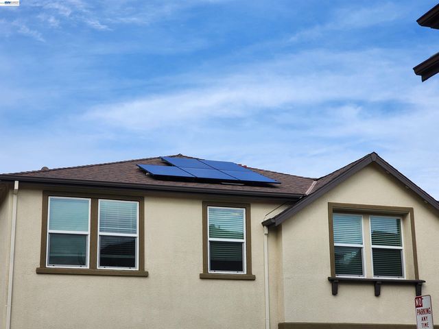 417 Mystic Ln, Pittsburg, CA 94565