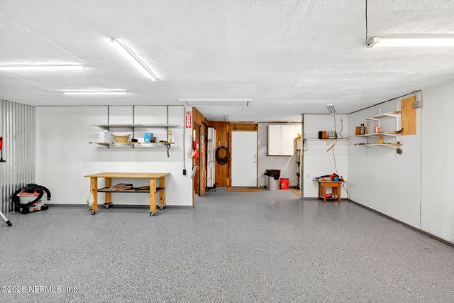 6861 LENOX Avenue, Jacksonville, FL 32205