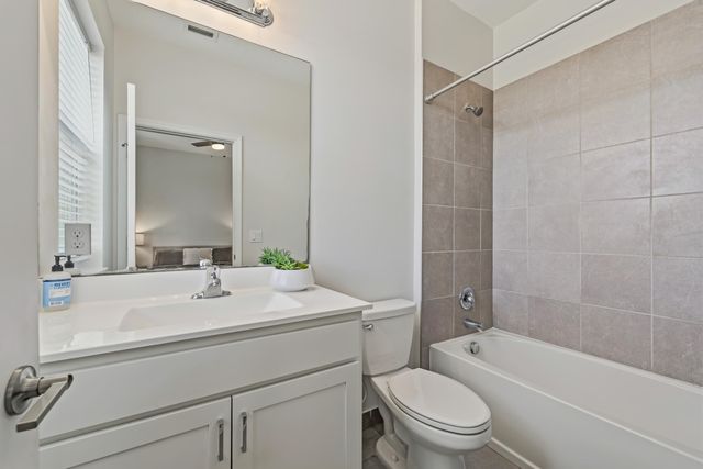 7705 NW Greenbank Circle, Port St. Lucie, Port St Lucie, FL 34987