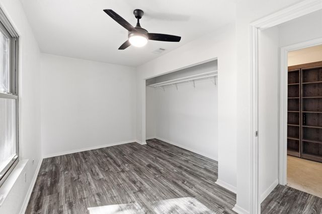 606 Rolling Hills RD, Liberty Hill, TX 78642