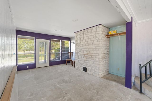 606 Rolling Hills RD, Liberty Hill, TX 78642