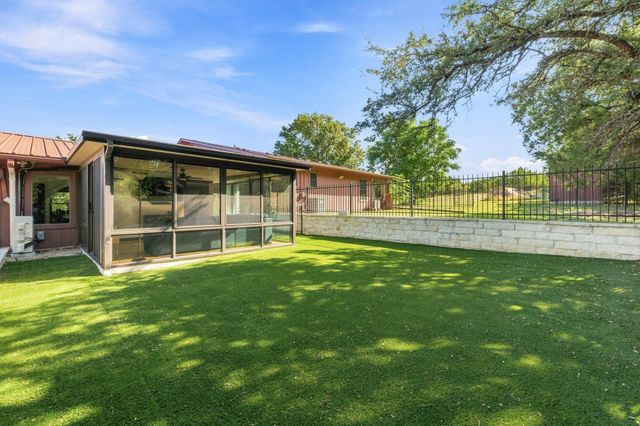 606 Rolling Hills RD, Liberty Hill, TX 78642