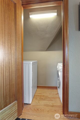 2301 Rosemont Place W, Seattle, WA 98199