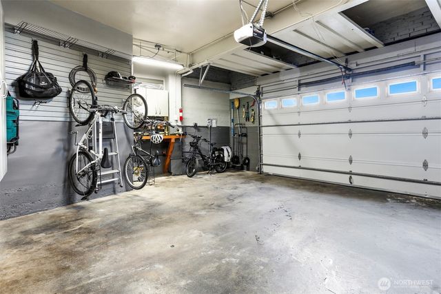 2301 Rosemont Place W, Seattle, WA 98199