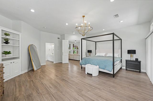 60 La Jolla Circle, Montgomery, TX 77356