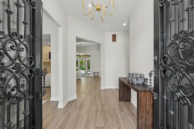60 La Jolla Circle, Montgomery, TX 77356