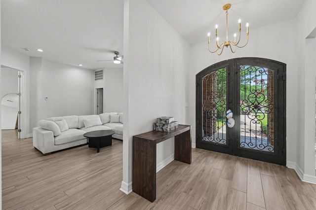 60 La Jolla Circle, Montgomery, TX 77356