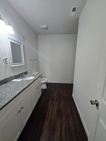 920 Willow Dr, Lawrenceburg, TN 38464