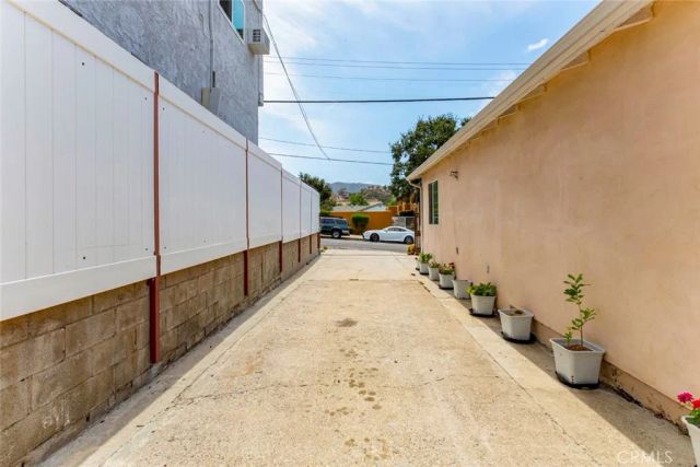 7319 Valmont Street, Tujunga, CA 91042