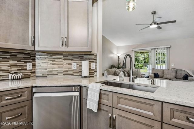 4479 HUNTERS HAVEN Lane E, Jacksonville, FL 32224