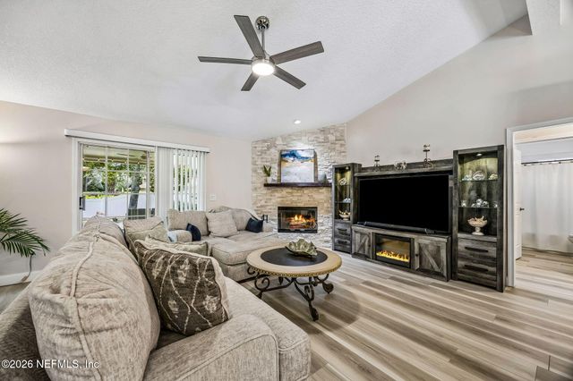 4479 HUNTERS HAVEN Lane E, Jacksonville, FL 32224