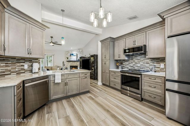 4479 HUNTERS HAVEN Lane E, Jacksonville, FL 32224