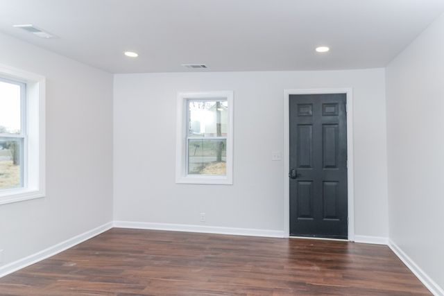 109 E 15th St, Columbia, TN 38401