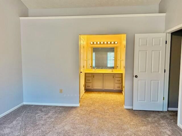 6174 Woodcrest Drive, Burlington, KY 41005